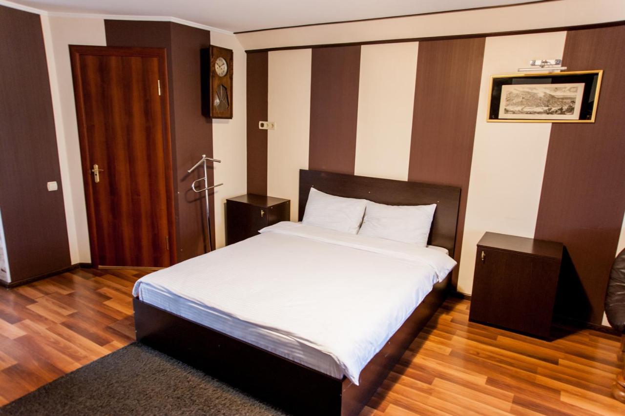 Guest House Shale วินนิตซา ภายนอก รูปภาพ