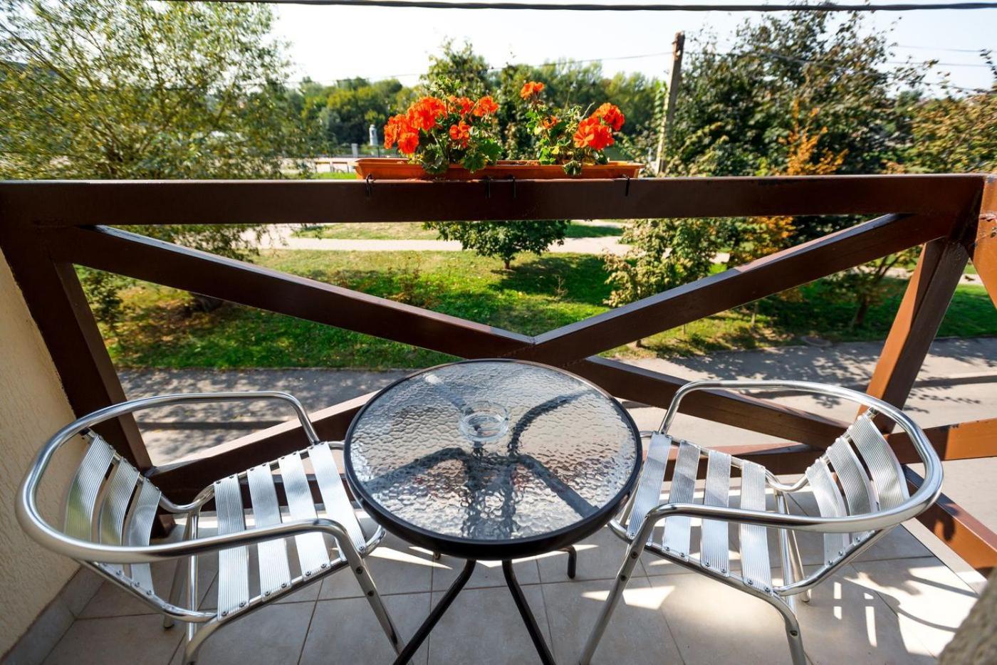 Guest House Shale วินนิตซา ภายนอก รูปภาพ